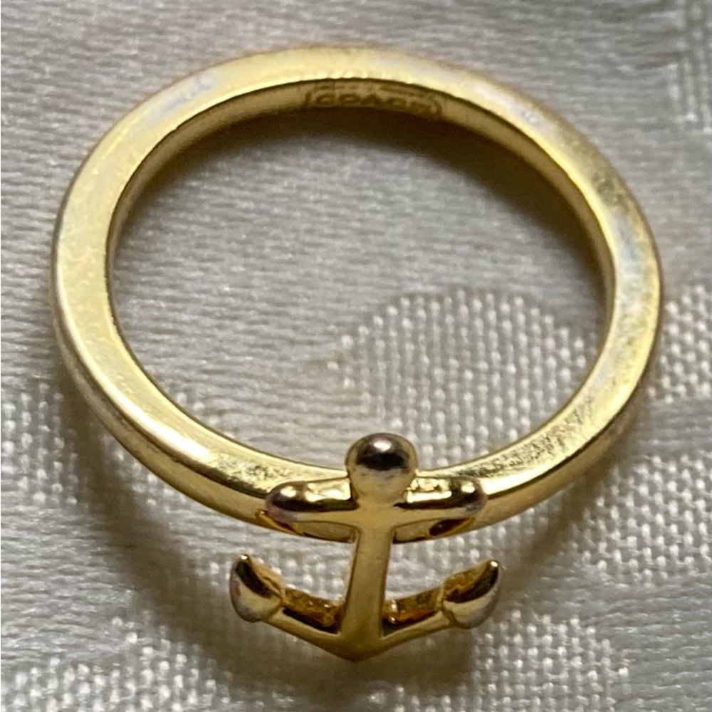 COACH Gold Tone Anchor Ring Sz. 7
